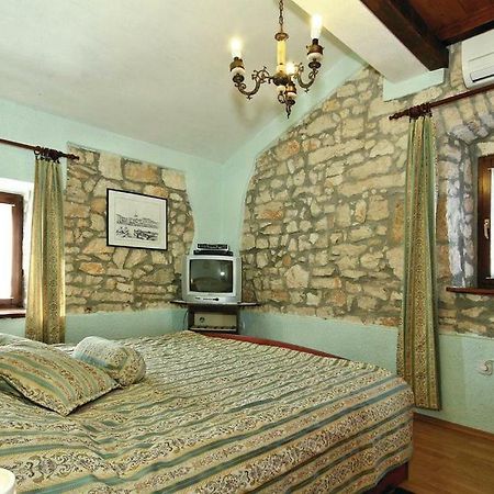 Mugeba 3 Bedroom Accommodation Porec Ngoại thất bức ảnh