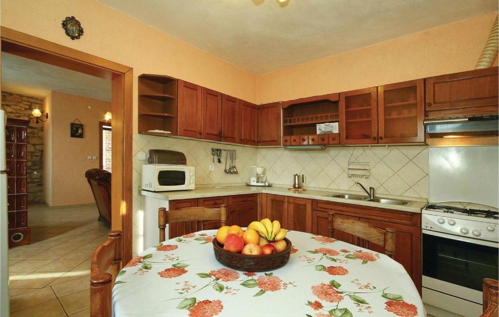 Mugeba 3 Bedroom Accommodation Porec Ngoại thất bức ảnh