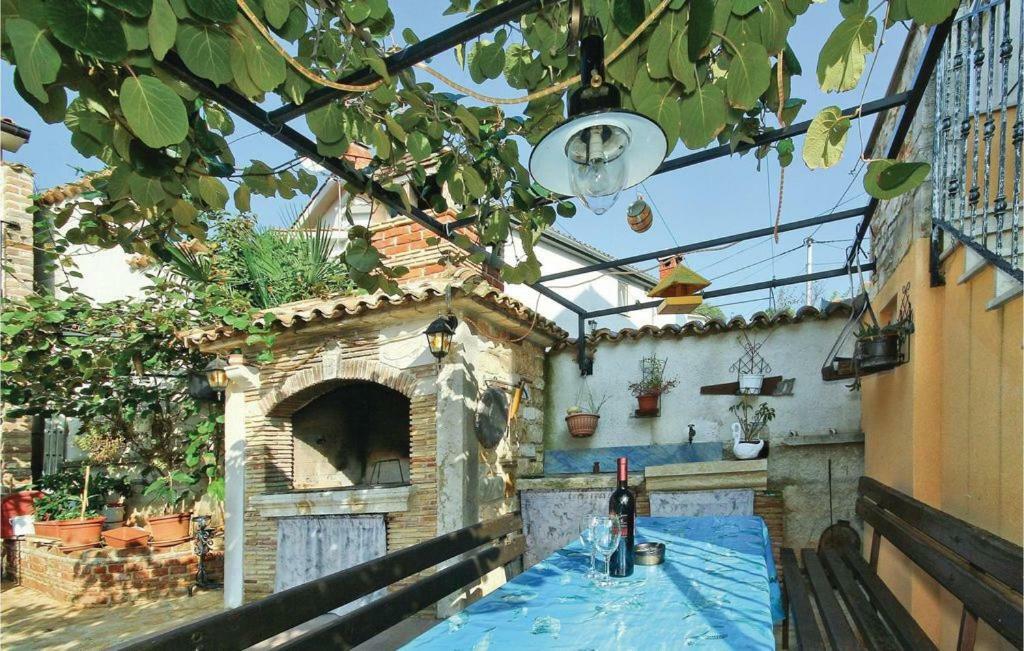 Mugeba 3 Bedroom Accommodation Porec Ngoại thất bức ảnh